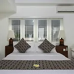 Collection O 20 Astana Kunti Seminyak